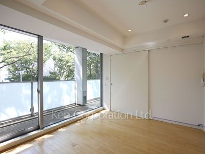 マスターベッドルーム