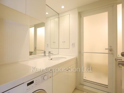 パウダールーム