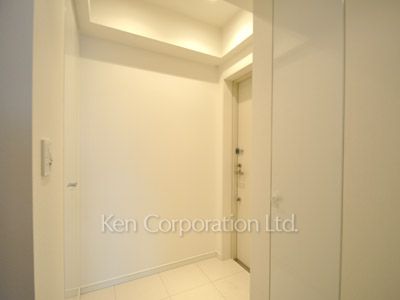 アルティスコート南青山の写真 玄関