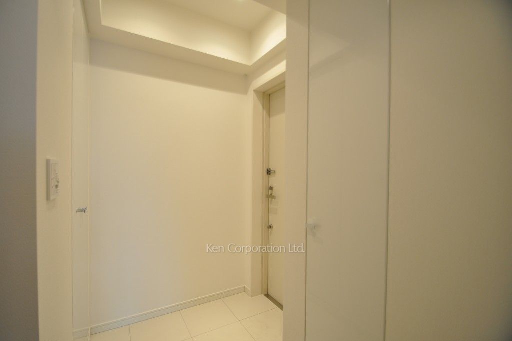 アルティスコート南青山の写真 玄関