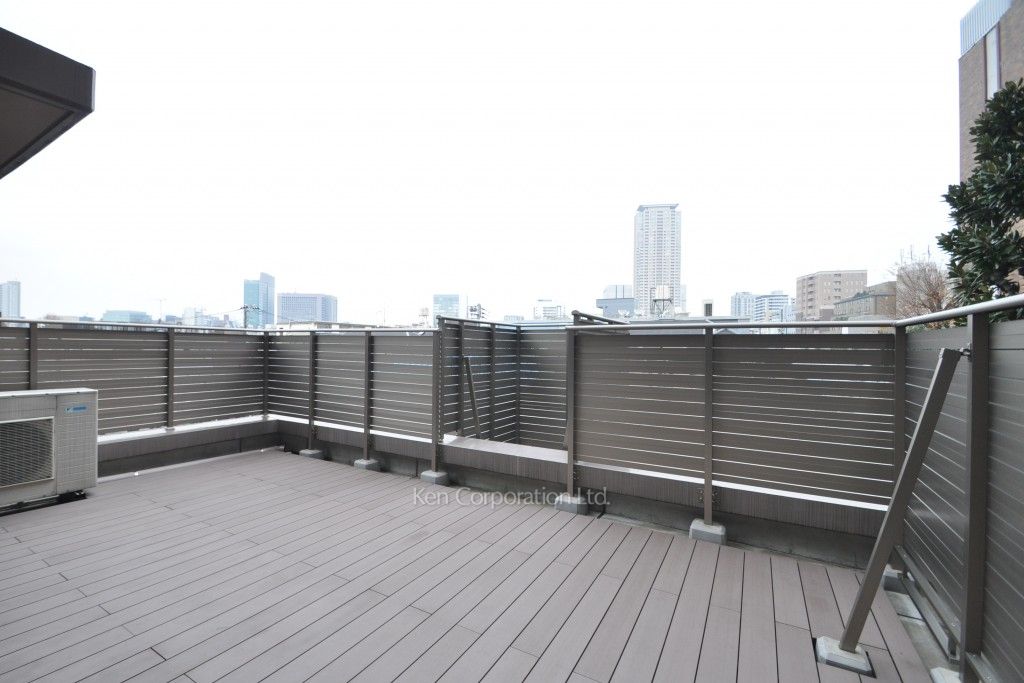 アルティスコート南青山の写真 ルーフバルコニー