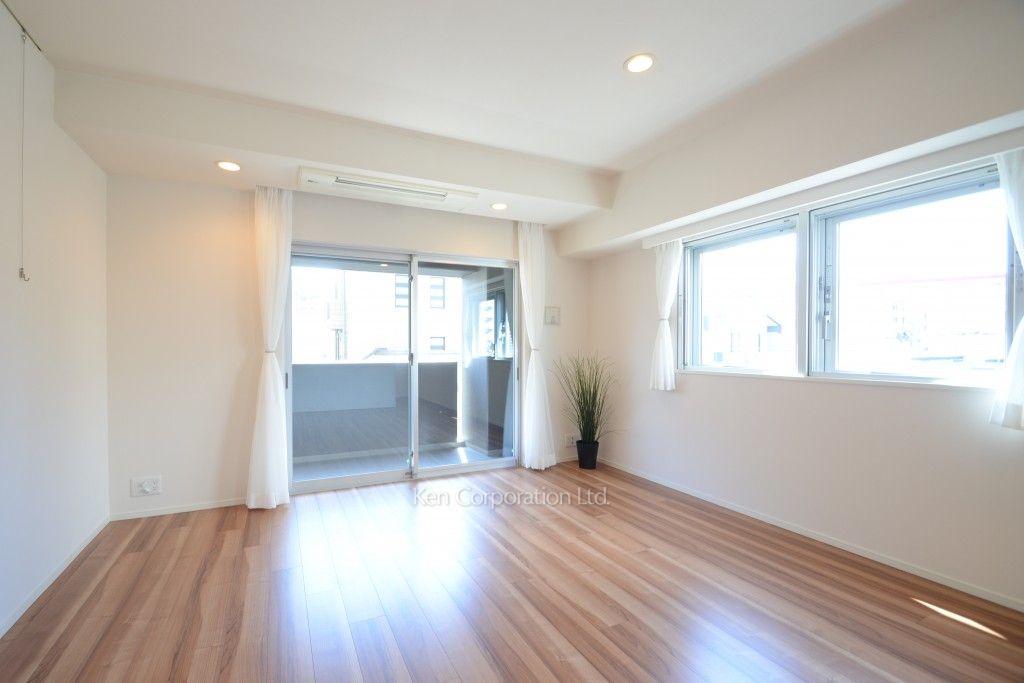 オーパスレジデンス恵比寿の写真 居室（LDなど）