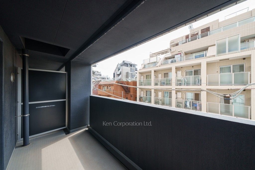 オーパスレジデンス恵比寿の写真 バルコニー