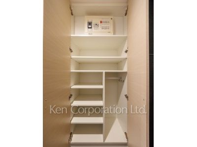 オーパスレジデンス恵比寿の写真 シューズクローゼット