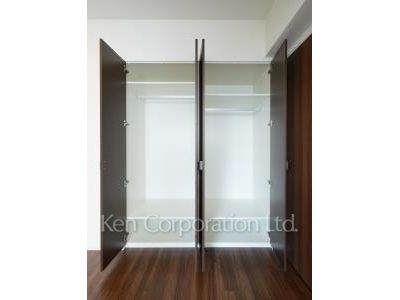 オーパスレジデンス恵比寿の写真 クローゼット