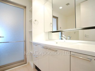 パウダールーム