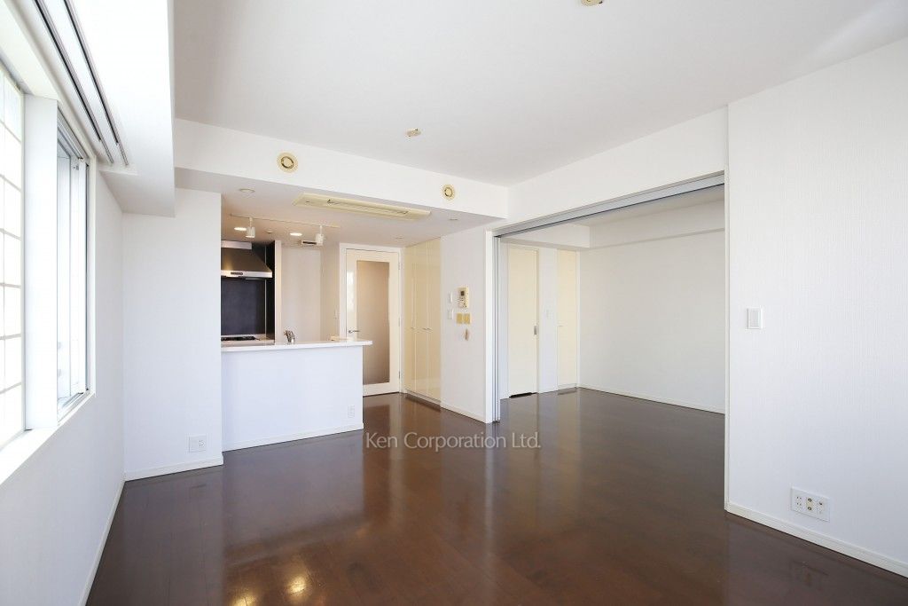 レジディア代官山の写真 リビングダイニング ※3階の同じ間取タイプを撮影。仕様が異なることがあります。