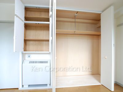 芝浦スクエアハイツの写真 クローゼット ※2階の同じ間取タイプを撮影。仕様が異なることがあります。