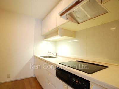 芝浦スクエアハイツの写真 キッチン ※2階の同じ間取タイプを撮影。仕様が異なることがあります。