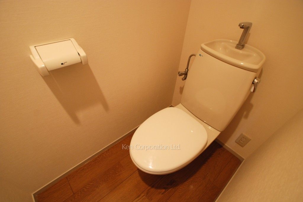 芝浦スクエアハイツの写真 トイレ ※2階の同じ間取タイプを撮影。仕様が異なることがあります。