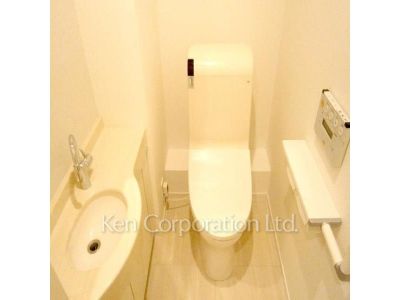 トイレ ※写真・画像は実際と異なる場合がございます。部屋写真は同一タイプのものです。（ただし、画像中にタイプ名の記載がある場合はその記載内容を優先します。）