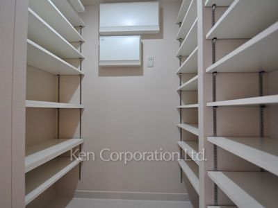 パークコート虎ノ門愛宕タワーの写真 シューズインクローゼット