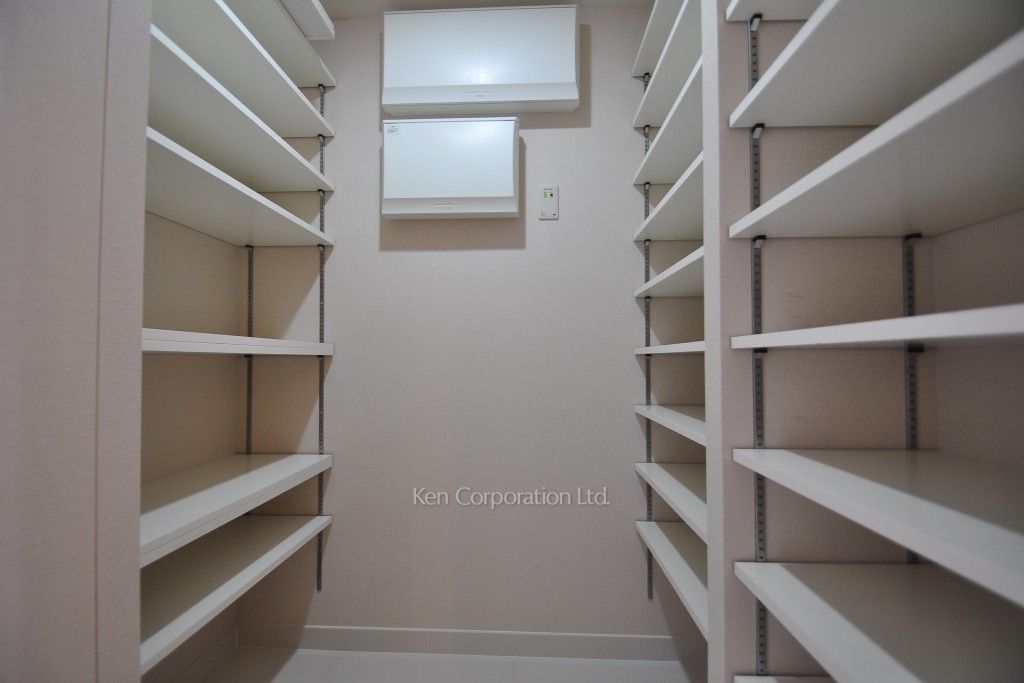 パークコート虎ノ門愛宕タワーの写真 シューズインクローゼット