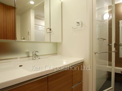 パウダールーム ※10階の同じ間取タイプを撮影。仕様が異なることがあります。