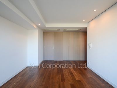 マスターベッドルーム