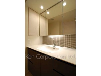 パークハウス中目黒の写真 パウダールーム ※2階の同じ間取タイプを撮影。仕様が異なることがあります。