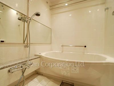 パークハウス中目黒の写真 バスルーム ※2階の同じ間取タイプを撮影。仕様が異なることがあります。