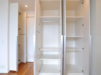 パークアクシス青山一丁目タワーの写真 クローゼット ※10階の同じ間取タイプを撮影。仕様が異なることがあります。