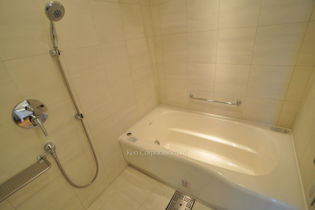 パークアクシス青山一丁目タワーの写真 バスルーム ※10階の同じ間取タイプを撮影。仕様が異なることがあります。