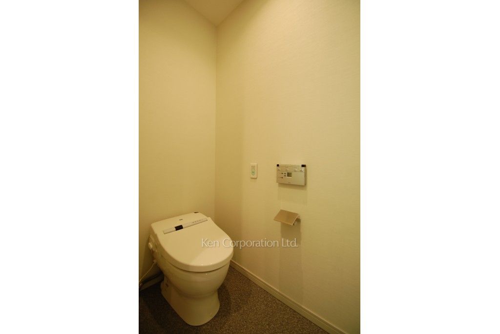 プラティーヌ西新宿の写真 トイレ