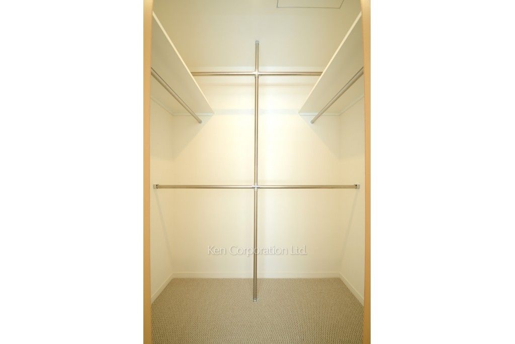 プラティーヌ西新宿の写真 ウォークインクローゼット ※9階の同じ間取タイプを撮影。仕様が異なることがあります。