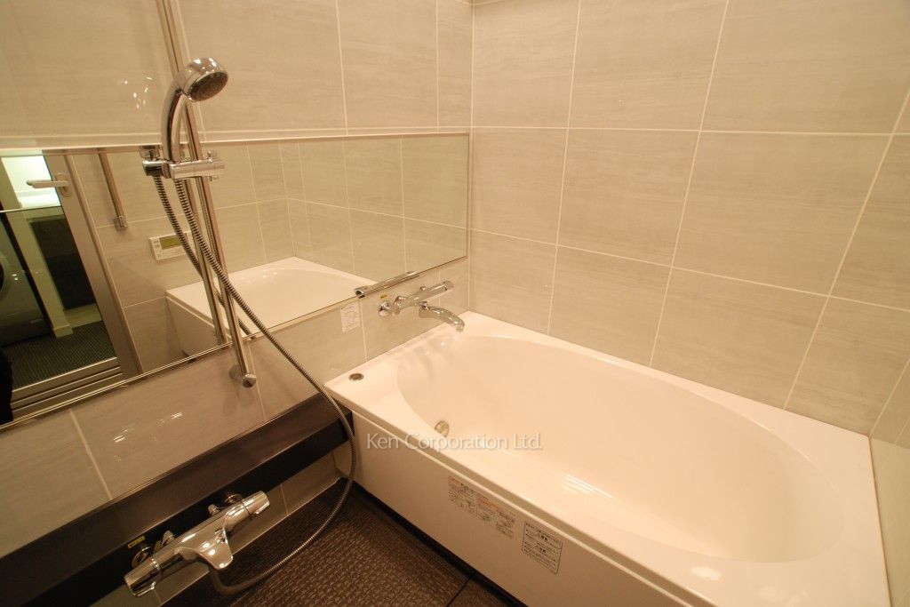 プラティーヌ西新宿の写真 バスルーム ※14階の同じ間取タイプを撮影。仕様が異なることがあります。