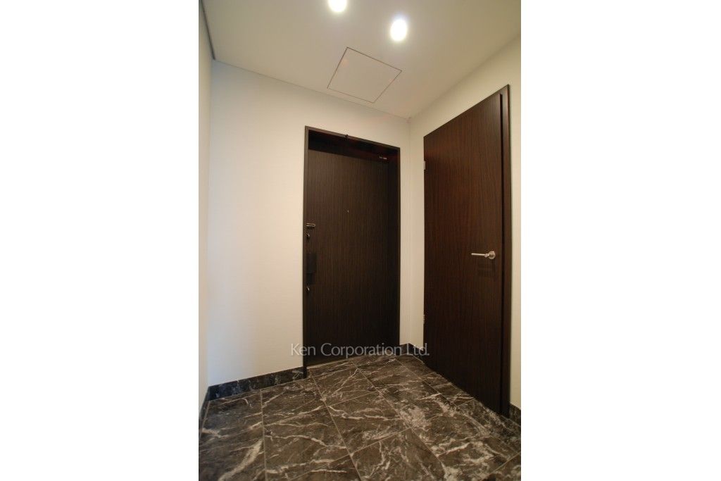 プラティーヌ西新宿の写真 玄関 ※14階の同じ間取タイプを撮影。仕様が異なることがあります。