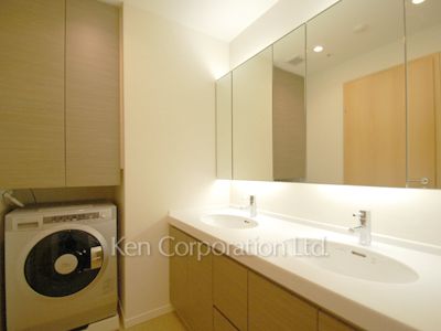 パウダールーム ※11階の同じ間取タイプを撮影。仕様が異なることがあります。