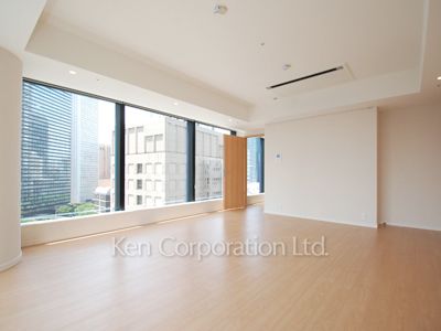 プラティーヌ西新宿の写真 リビングダイニング ※13階の同じ間取タイプを撮影。仕様が異なることがあります。