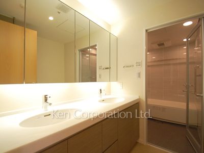 プラティーヌ西新宿の写真 パウダールーム ※13階の同じ間取タイプを撮影。仕様が異なることがあります。