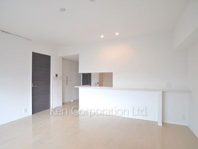 PRIME URBAN 東中野 COURTの写真 居室（LDなど） ※4階の同じ間取タイプを撮影。仕様が異なることがあります。