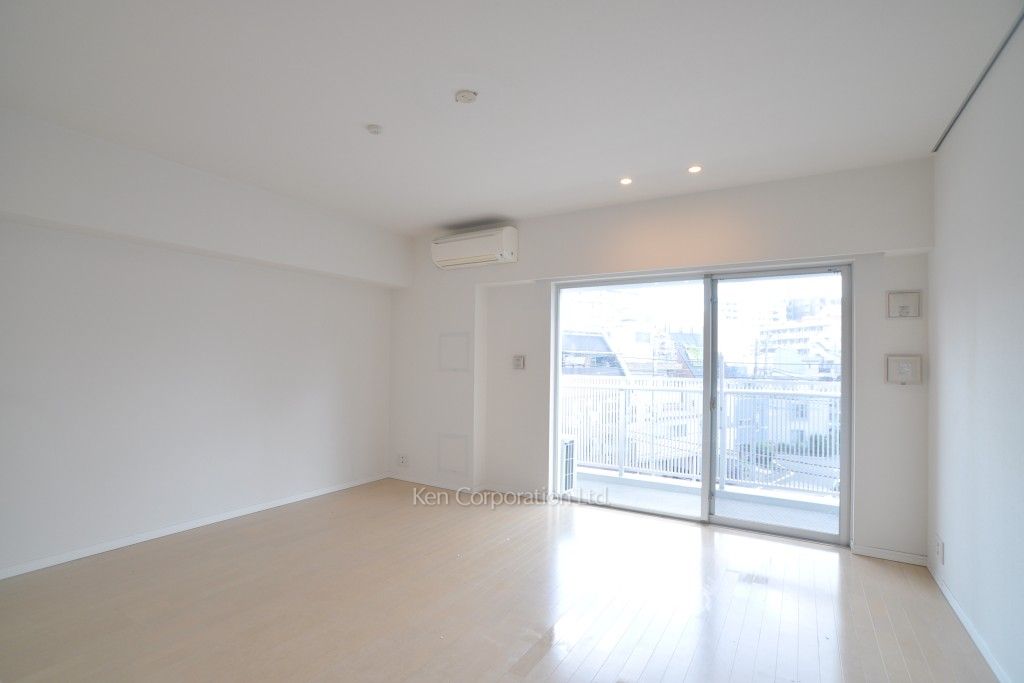 PRIME URBAN 東中野 COURTの写真 居室（LDなど） ※4階の同じ間取タイプを撮影。仕様が異なることがあります。