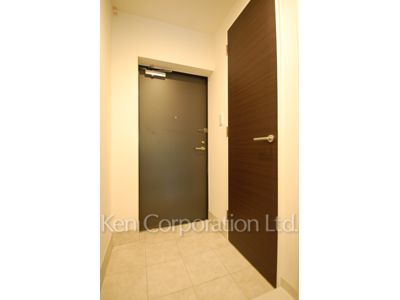 PRIME URBAN 東中野 COURTの写真 玄関 ※1階の同じ間取タイプを撮影。仕様が異なることがあります。