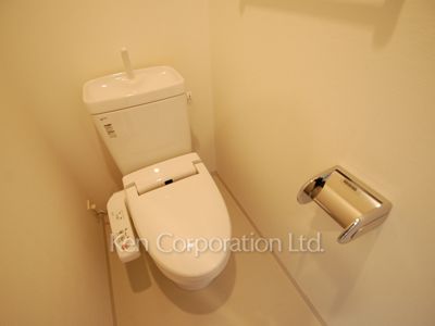 トイレ ※1階の同じ間取タイプを撮影。仕様が異なることがあります。