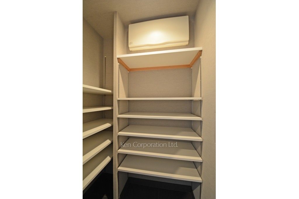 ザ・ベルグレイヴィア麻布の写真 シューズインクローゼット