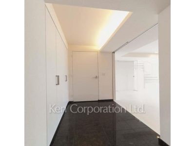 玄関 ※写真・画像は実際と異なる場合がございます。部屋写真は同一タイプのものです。（ただし、画像中にタイプ名の記載がある場合はその記載内容を優先します。）