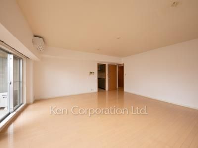 プライマル渋谷桜丘の写真 居室（LDなど） ※4階の同じ間取タイプを撮影。仕様が異なることがあります。