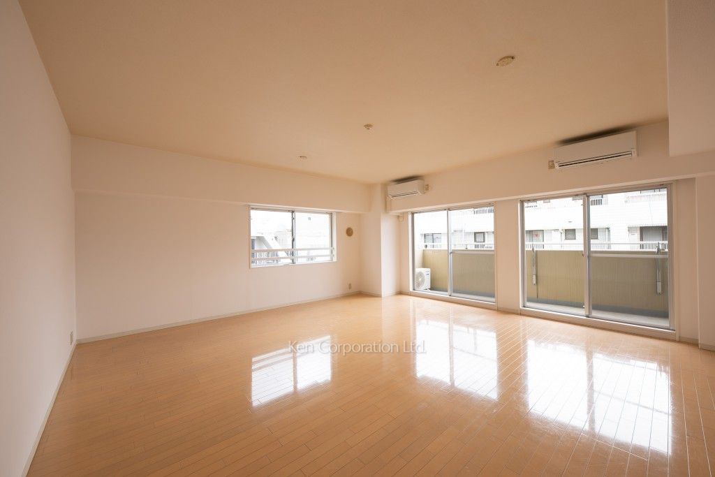 プライマル渋谷桜丘の写真 居室（LDなど） ※4階の同じ間取タイプを撮影。仕様が異なることがあります。