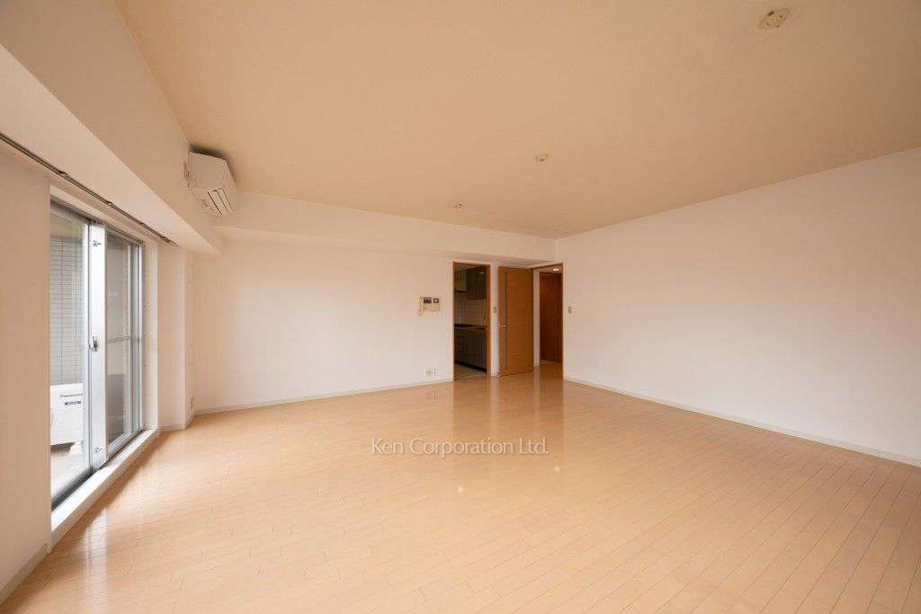 プライマル渋谷桜丘の写真 居室（LDなど） ※4階の同じ間取タイプを撮影。仕様が異なることがあります。