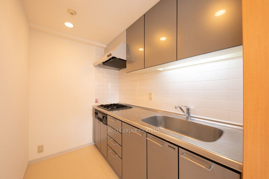 プライマル渋谷桜丘の写真 キッチン ※4階の同じ間取タイプを撮影。仕様が異なることがあります。