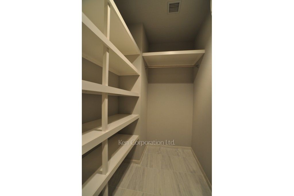 ガーデン高輪の写真 シューズインクローゼット