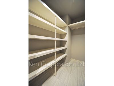 ガーデン高輪の写真 シューズインクローゼット