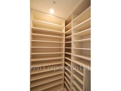 シューズインクローゼット ※28階の同じ間取タイプを撮影。仕様が異なることがあります。