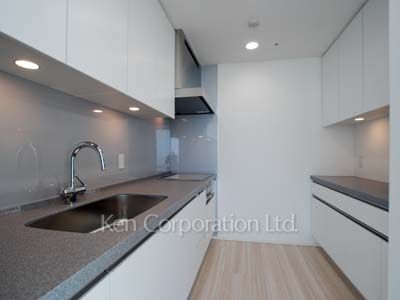 キッチン ※28階の同じ間取タイプを撮影。仕様が異なることがあります。