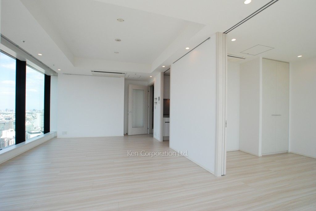 ラ・トゥール青葉台の写真 リビングダイニング ※28階の同じ間取タイプを撮影。仕様が異なることがあります。