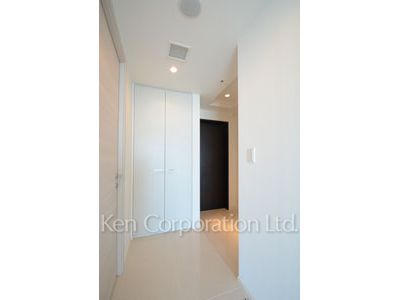 ラ・トゥール青葉台の写真 玄関 ※22階の同じ間取タイプを撮影。仕様が異なることがあります。