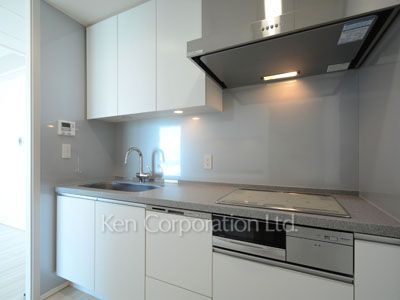 ラ・トゥール青葉台の写真 キッチン ※22階の同じ間取タイプを撮影。仕様が異なることがあります。