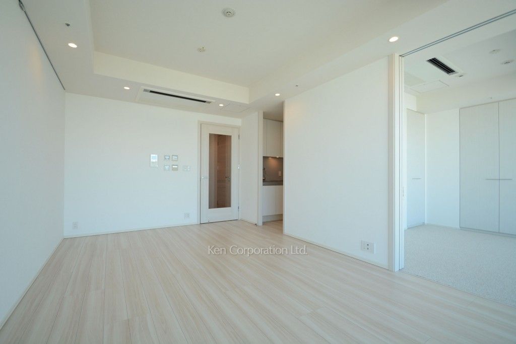 ラ・トゥール青葉台の写真 リビングダイニング ※22階の同じ間取タイプを撮影。仕様が異なることがあります。