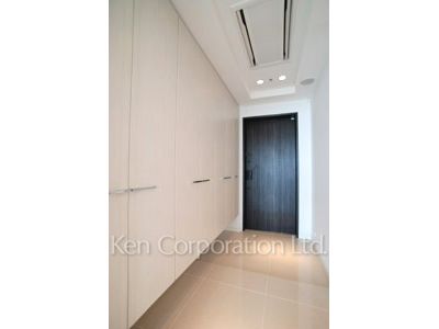 ラ・トゥール青葉台の写真 玄関 ※32階の同じ間取タイプを撮影。仕様が異なることがあります。