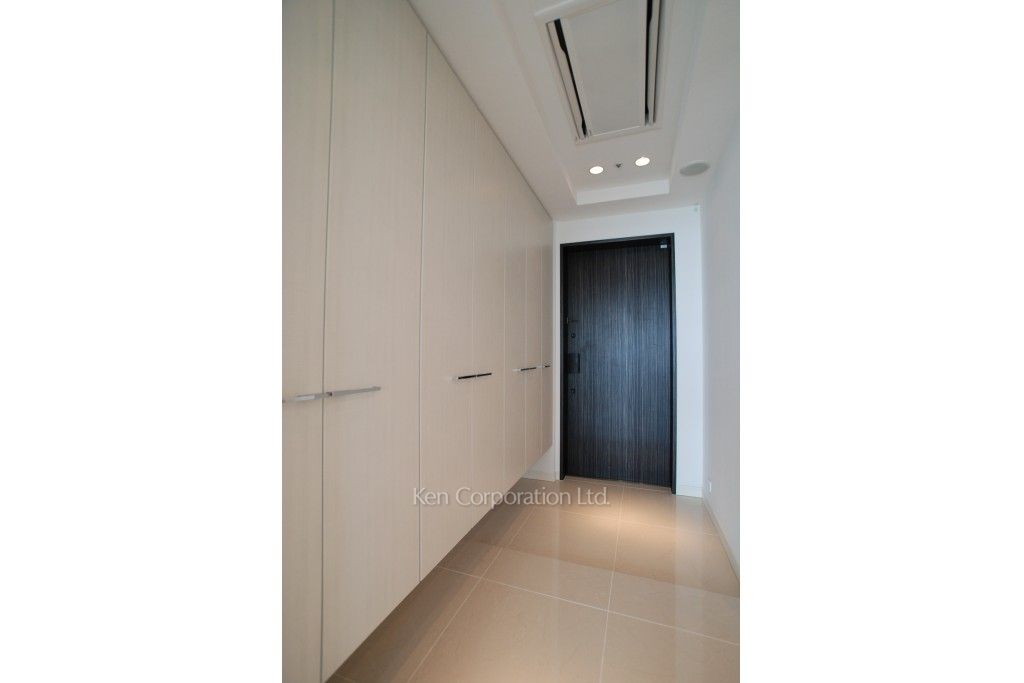 ラ・トゥール青葉台の写真 玄関 ※32階の同じ間取タイプを撮影。仕様が異なることがあります。